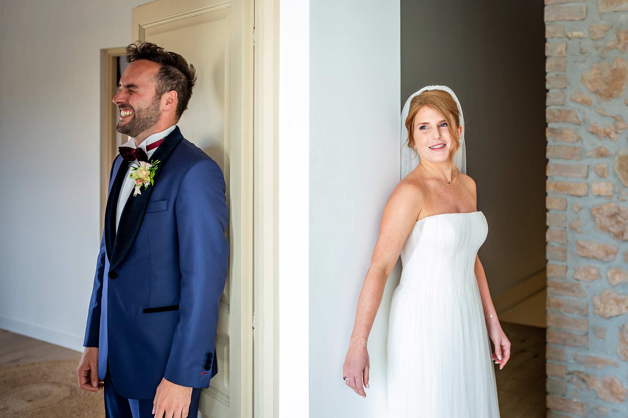 Emotional first look at Domaine de Noé wedding