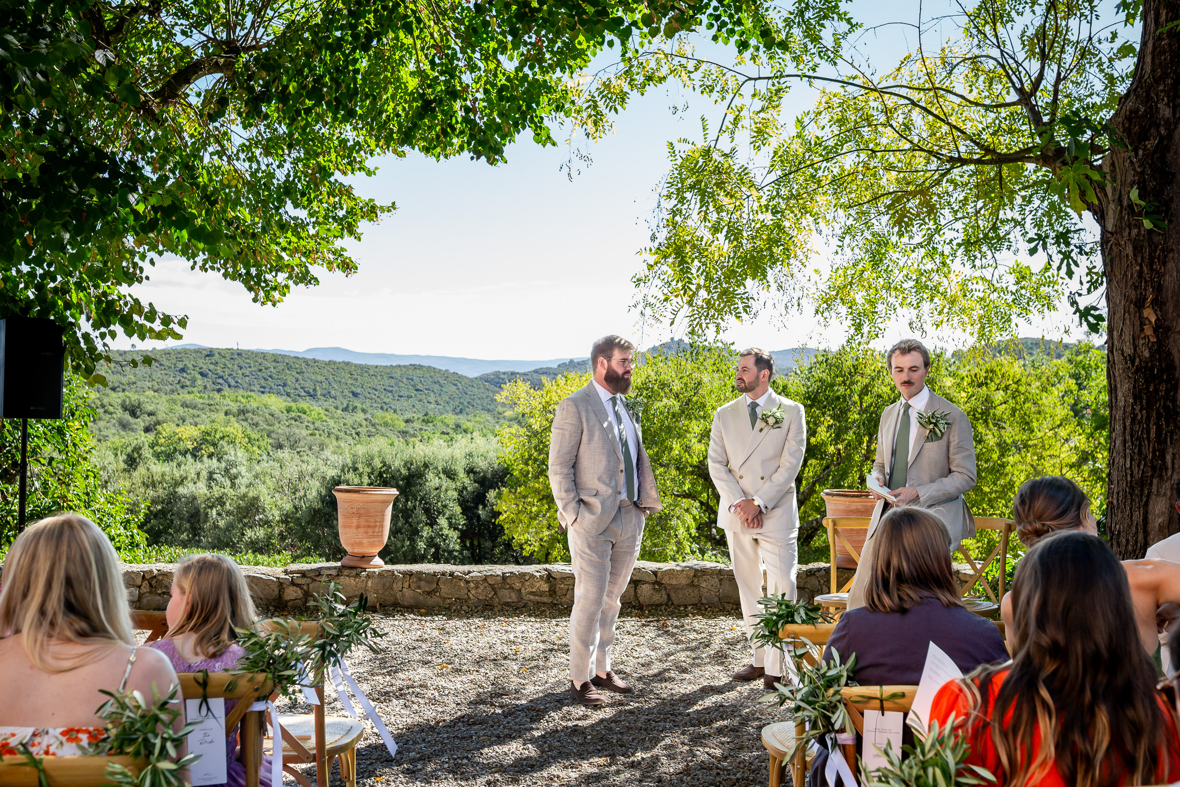 Rowan arriving at the outdoor wedding ceremony at Le Domaine du Rey